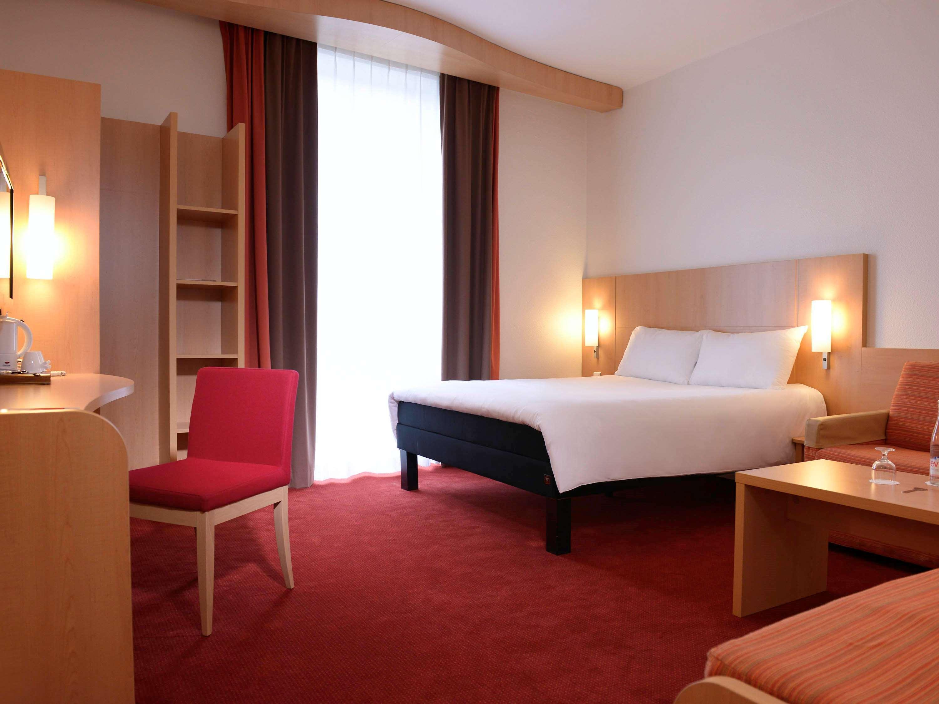 Hotel Ibis Lyon Centre Perrache Esterno foto