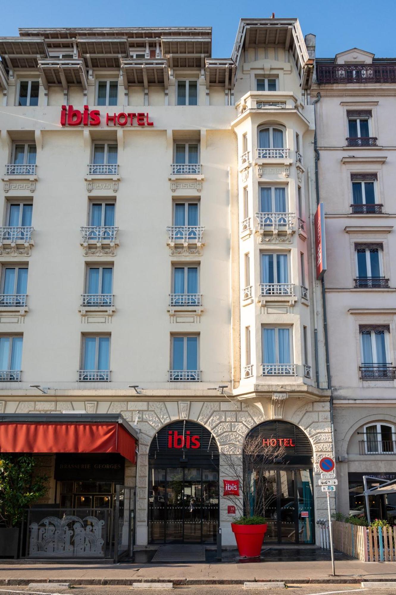 Hotel Ibis Lyon Centre Perrache Esterno foto
